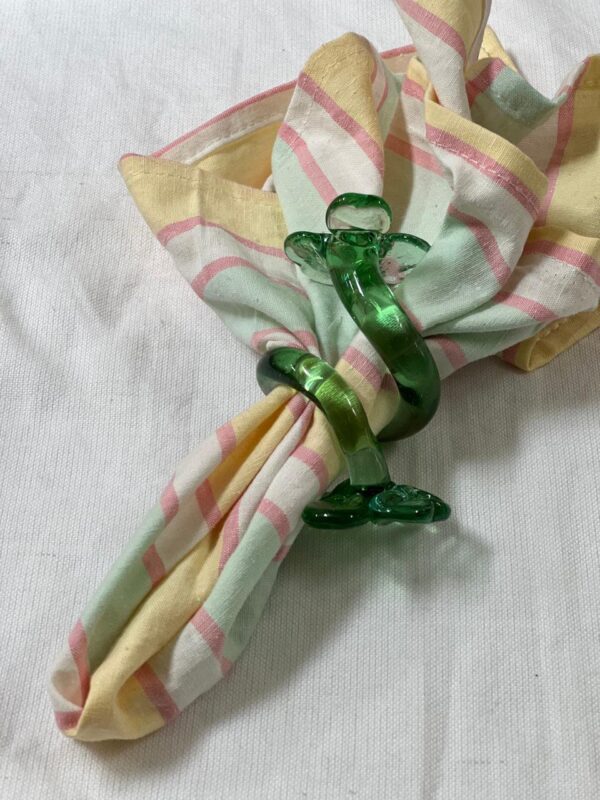 Linen Holder - Image 2