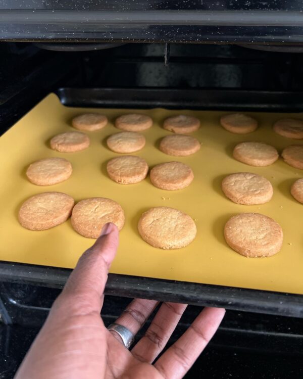Silicone Baking Mat - Image 4