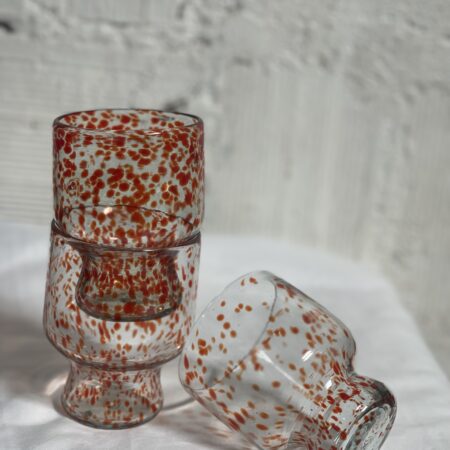 Madoadoa stackable glasses